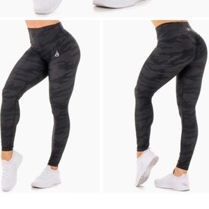 Ryderwear Camo Scrunch butt High waist legging
